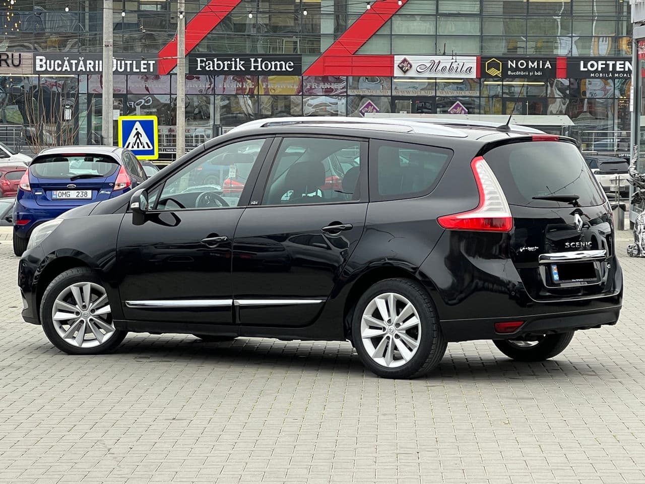2014 Renault Grand Scenic — Miniatură 4