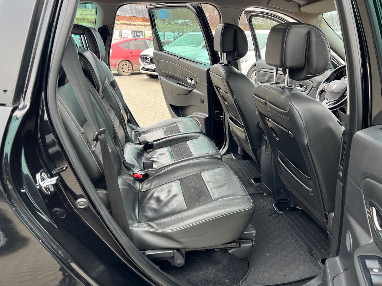2014 Renault Grand Scenic — Miniatură 15