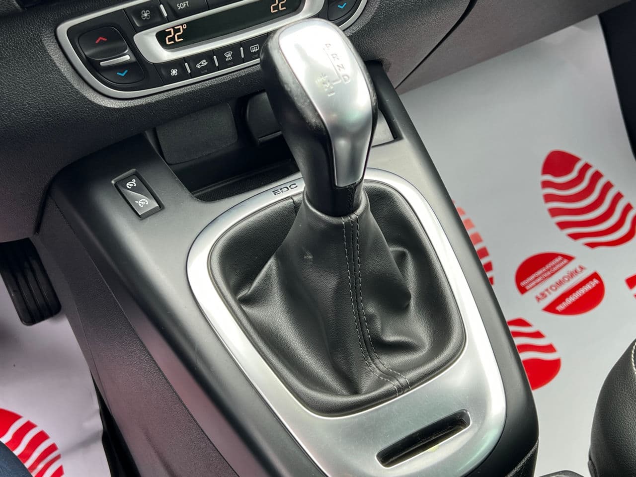 2014 Renault Grand Scenic — Miniatură 12