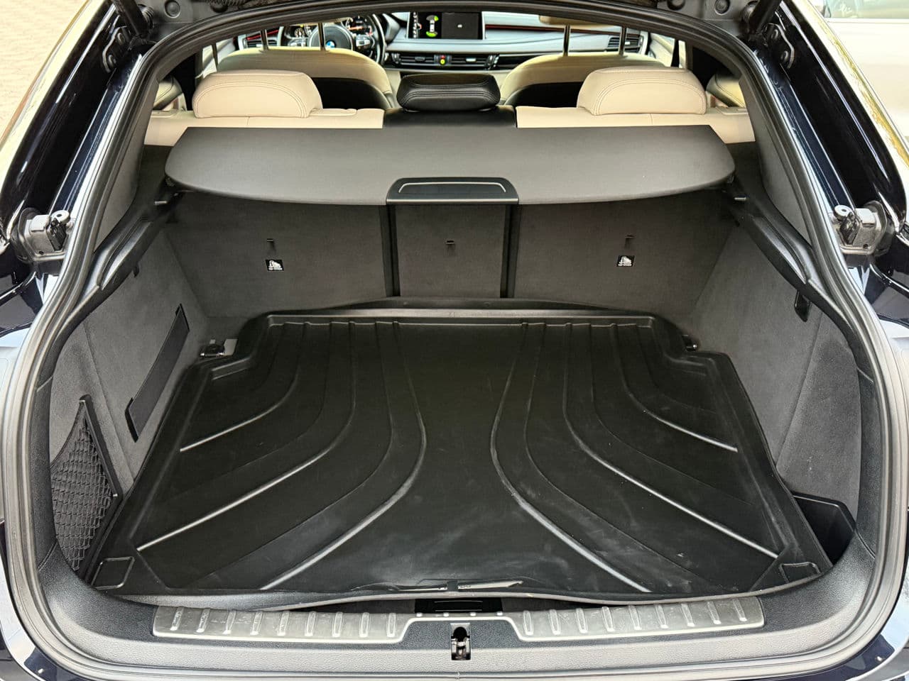2017 BMW X6 4.0D — Miniatură 21