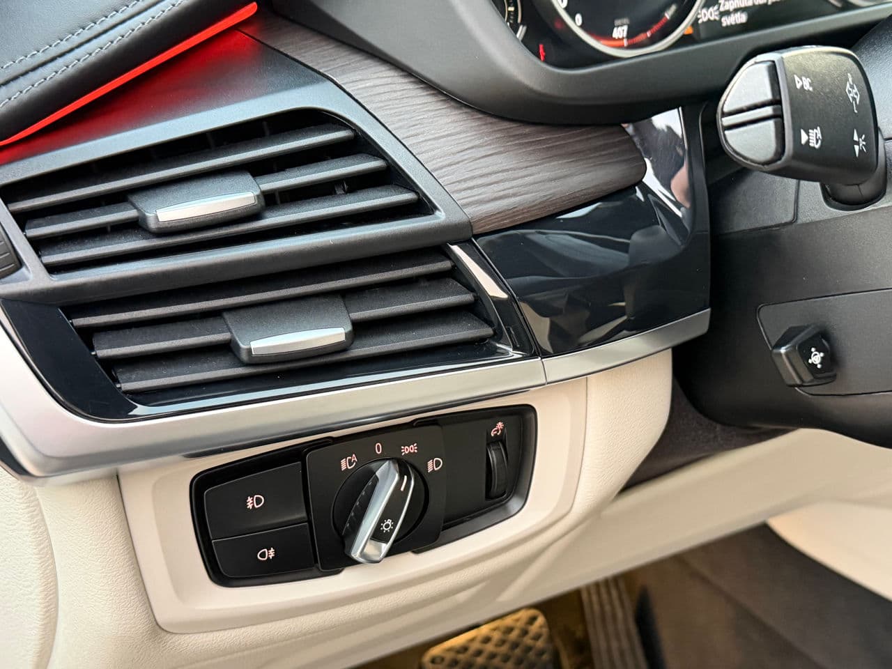 2017 BMW X6 4.0D — Miniatură 11