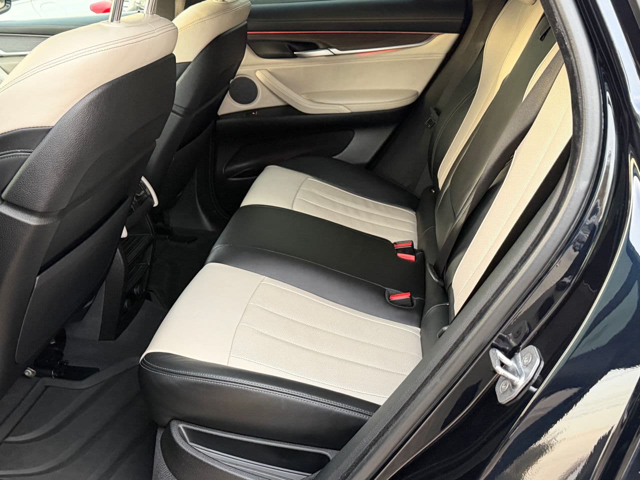 2017 BMW X6 4.0D — Miniatură 19