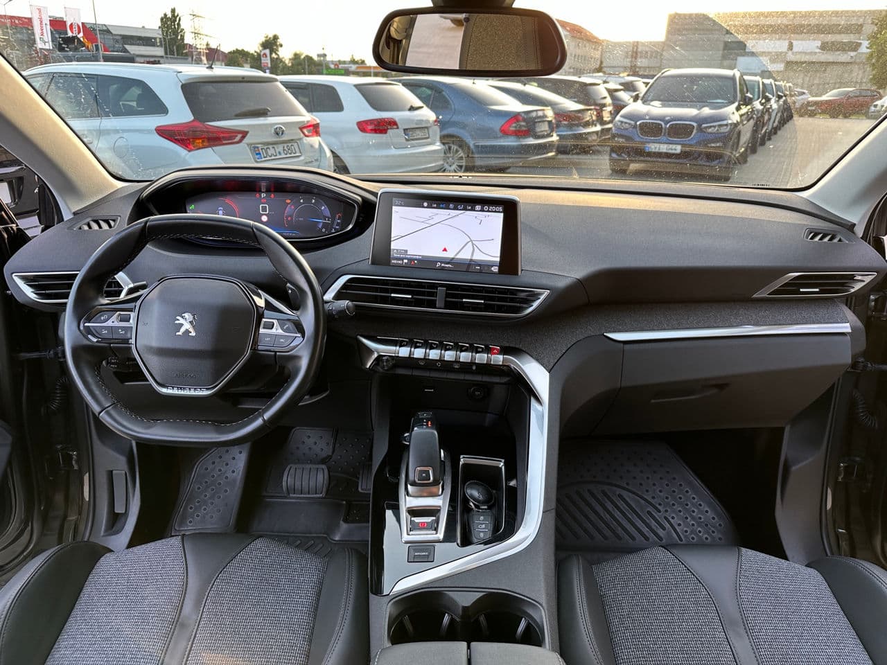 2018 Peugeot 3008 — Miniatură 9