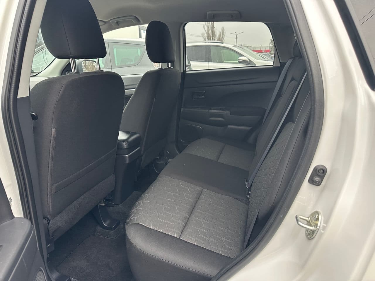 2021 Mitsubishi Outlander Sport — Miniatură 16