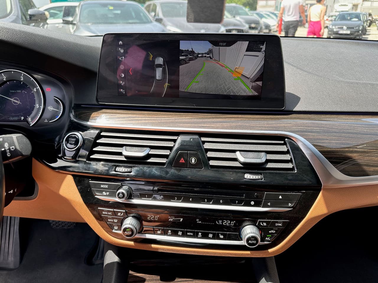 2018 BMW 520 — Miniatură 17