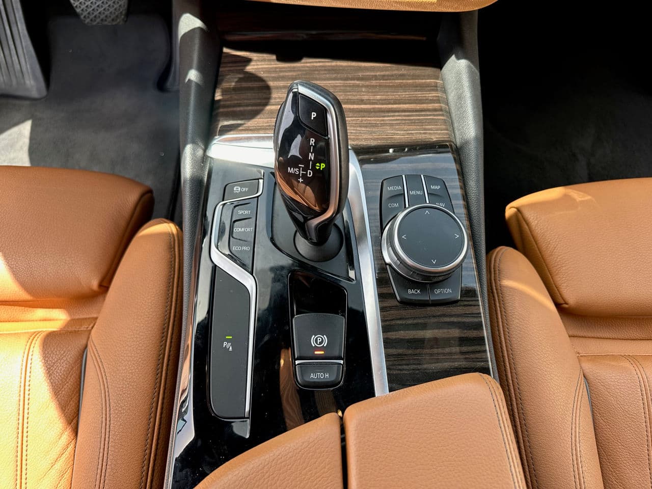 2018 BMW 520 — Miniatură 19