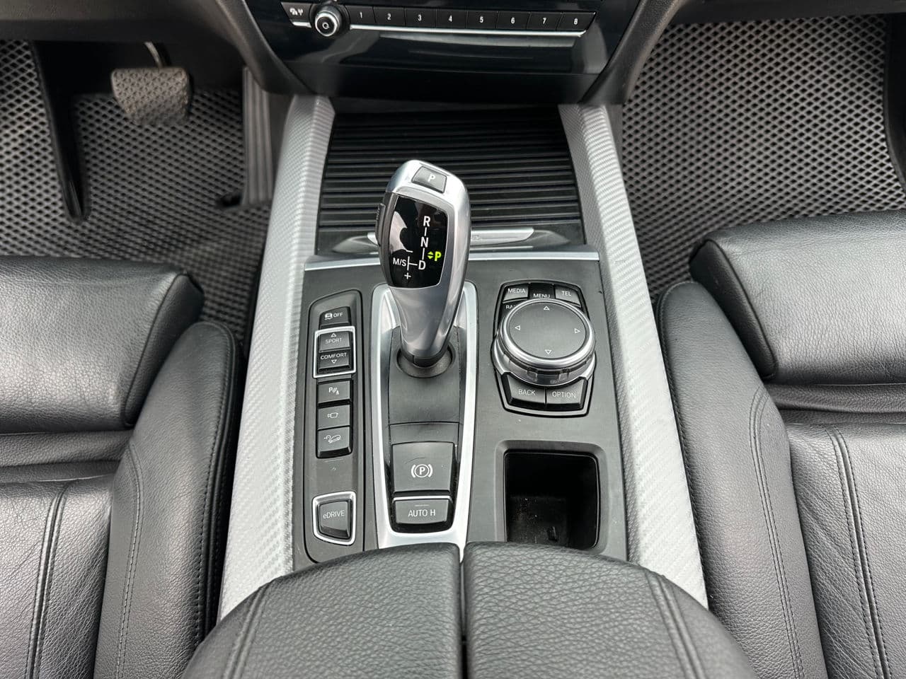 2016 BMW X5 4.0e — Miniatură 14