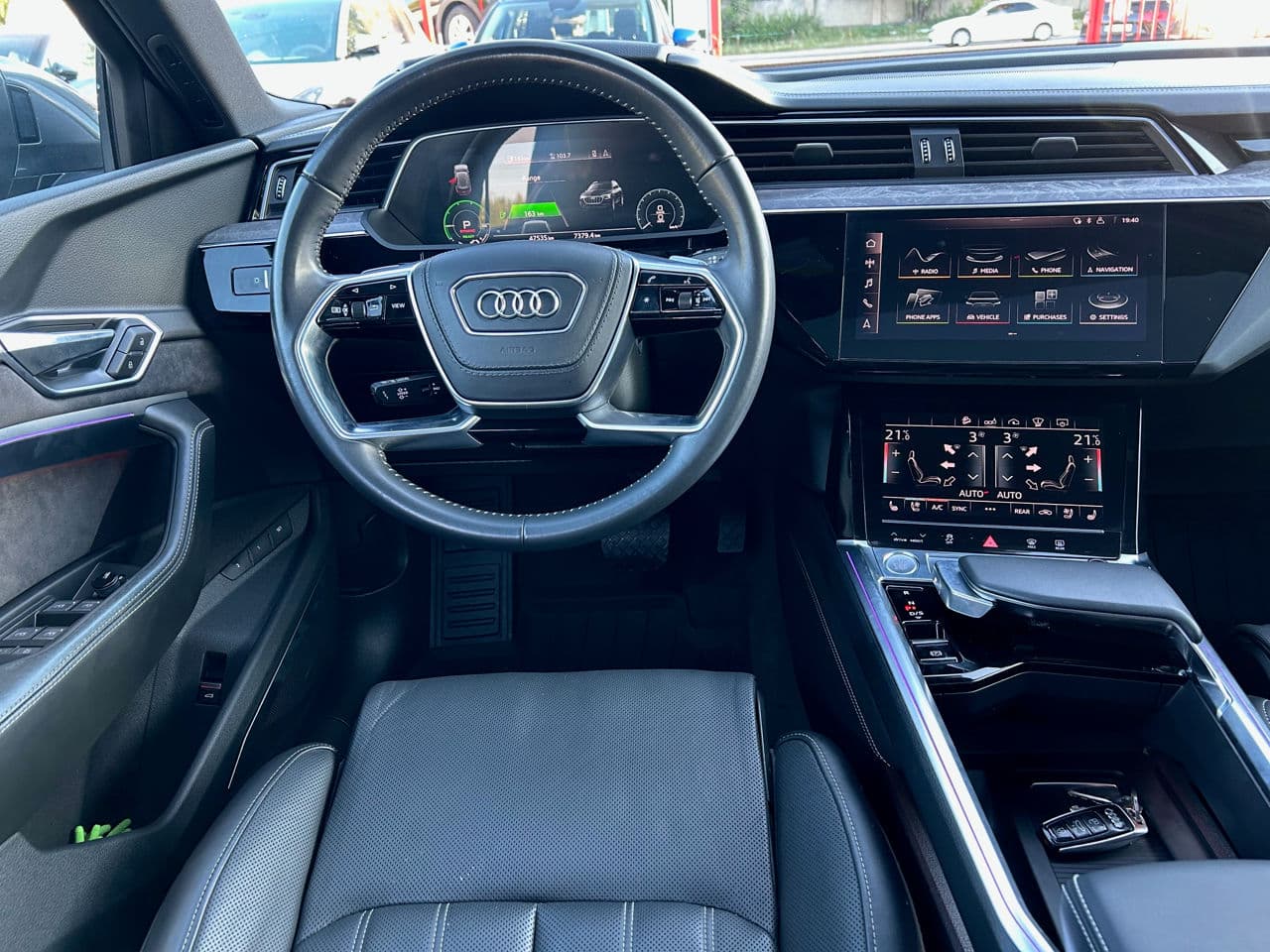 2019 Audi E-tron — Miniatură 8