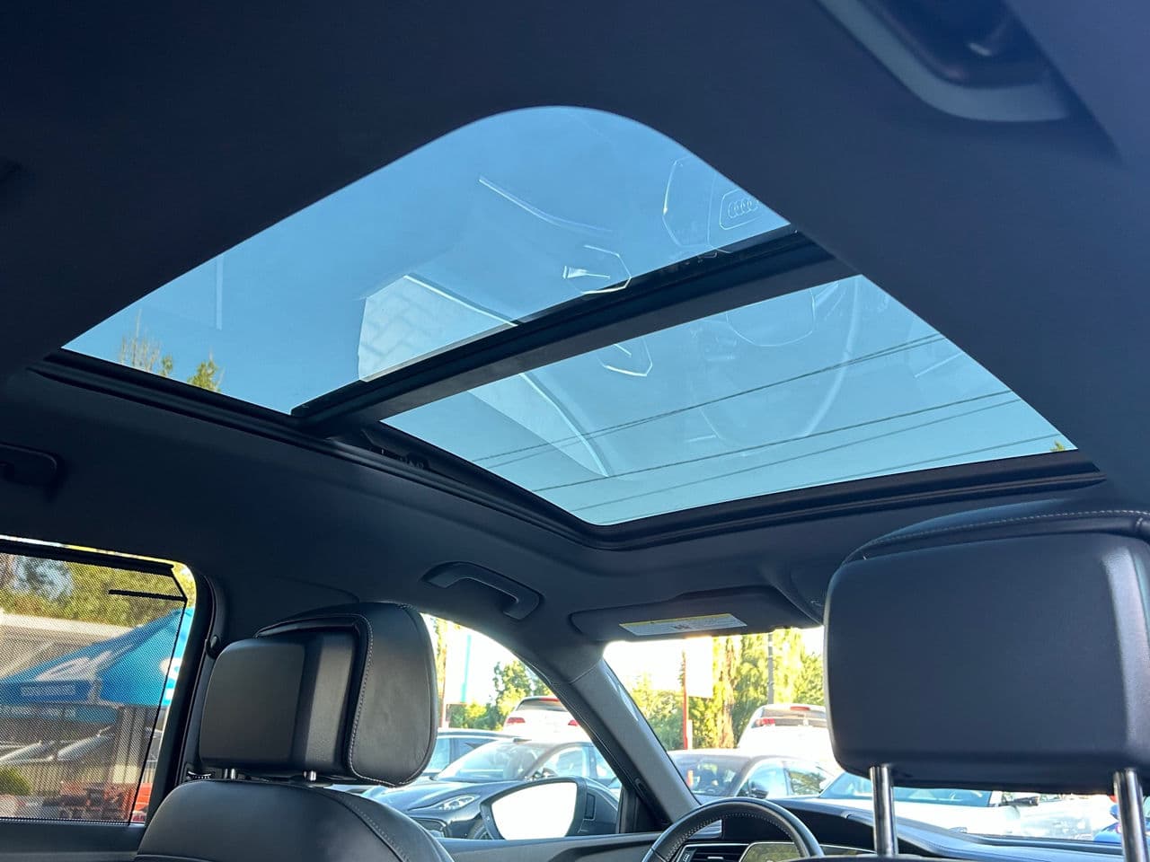 2019 Audi E-tron — Miniatură 22