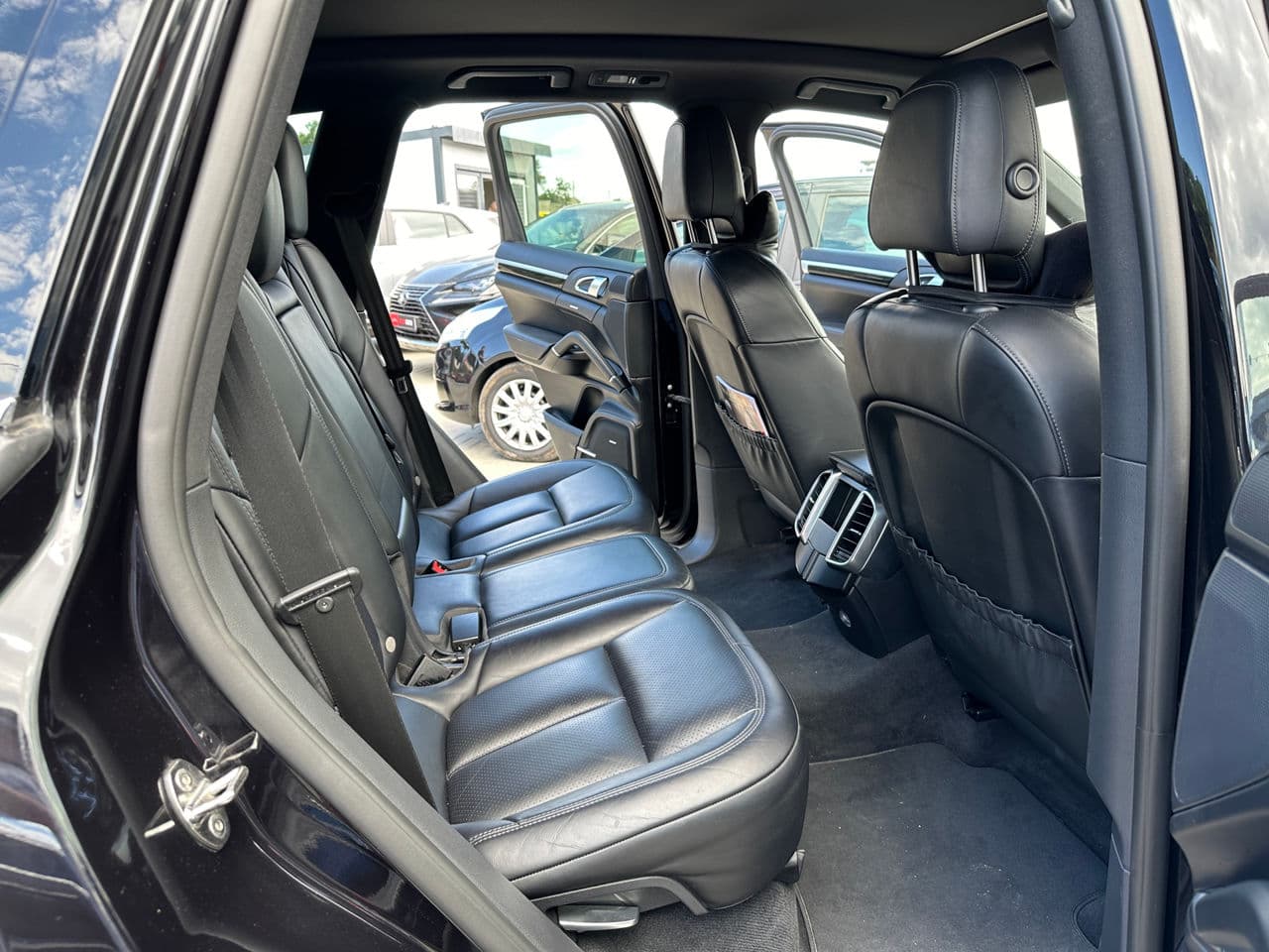 Porsche Cayenne 2014 — Миниатюра 7