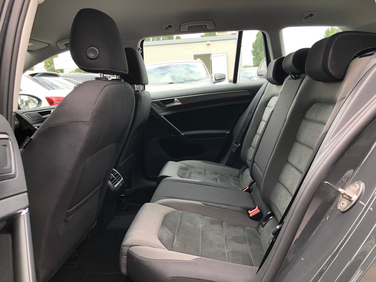 Volkswagen Golf 2017 — Миниатюра 8