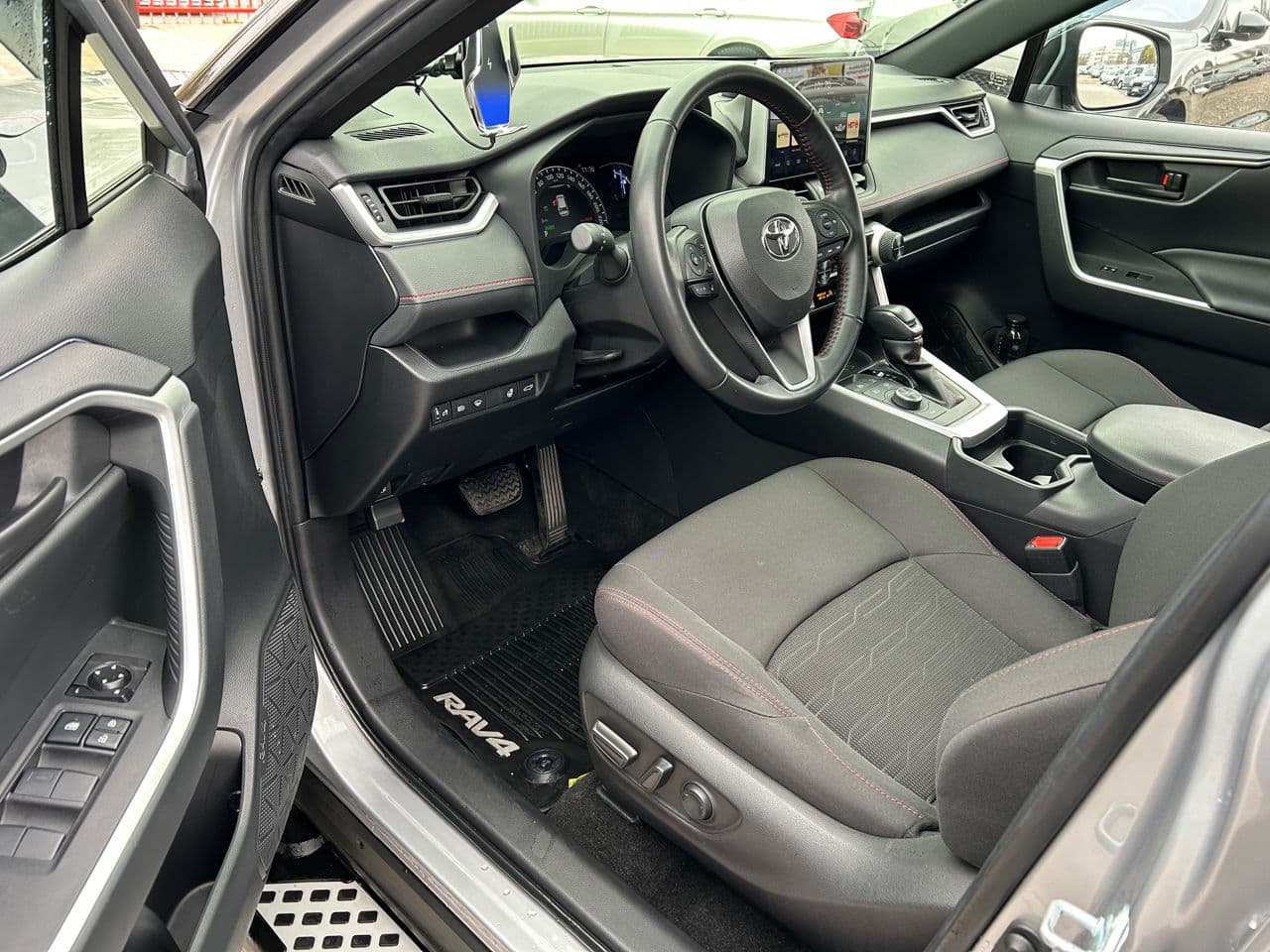 2021 Toyota Rav-4 — Miniatură 7