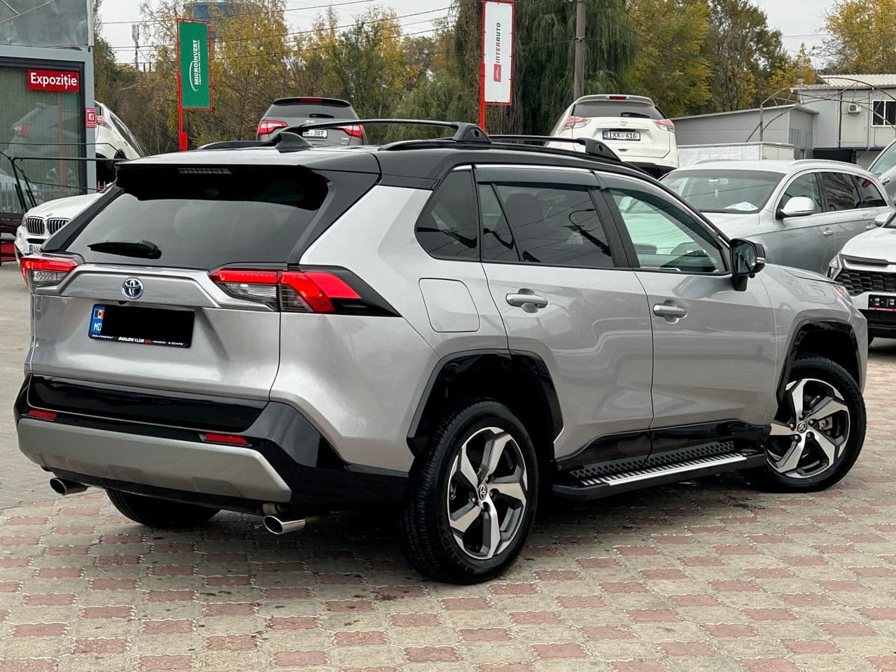 2021 Toyota Rav-4 — Miniatură 3