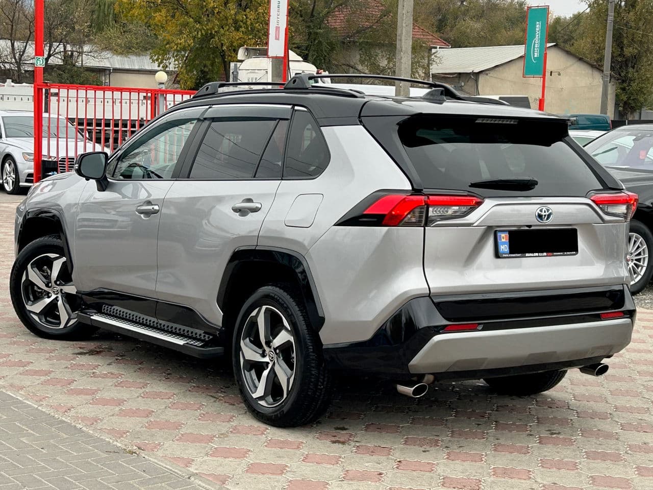 2021 Toyota Rav-4 — Miniatură 2