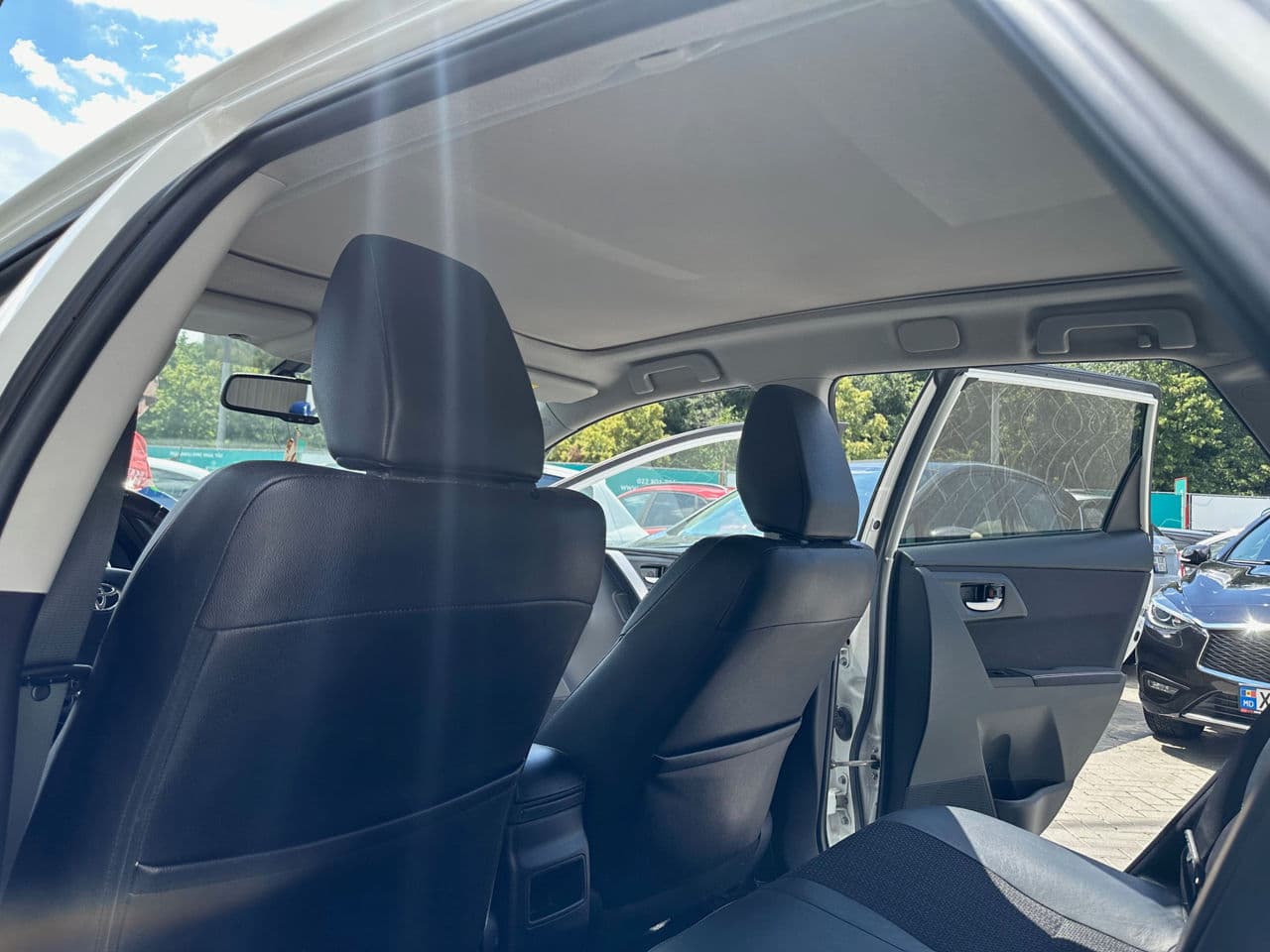 2013 Toyota Auris — Miniatură 15