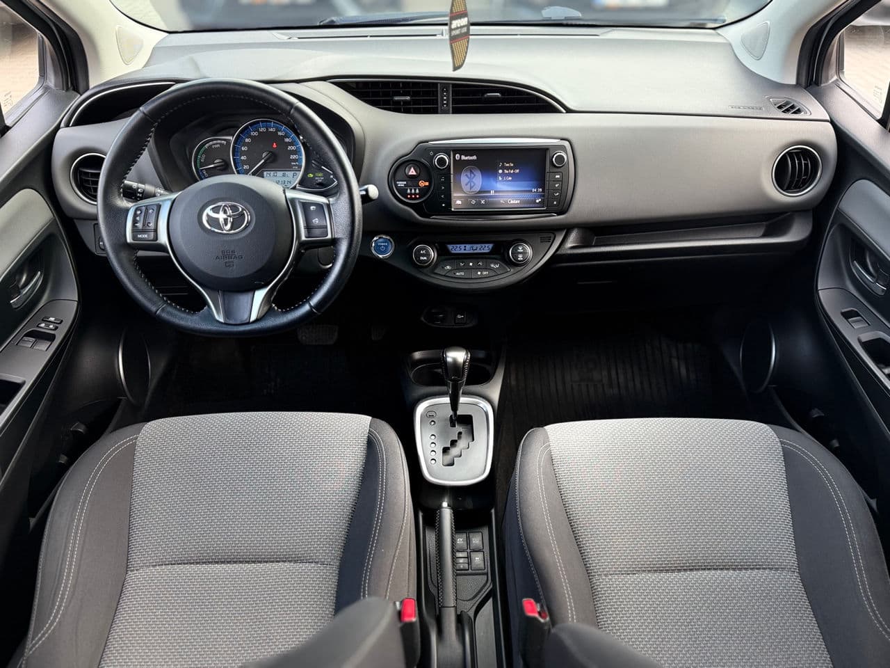 Toyota Yaris 2016 — Миниатюра 9