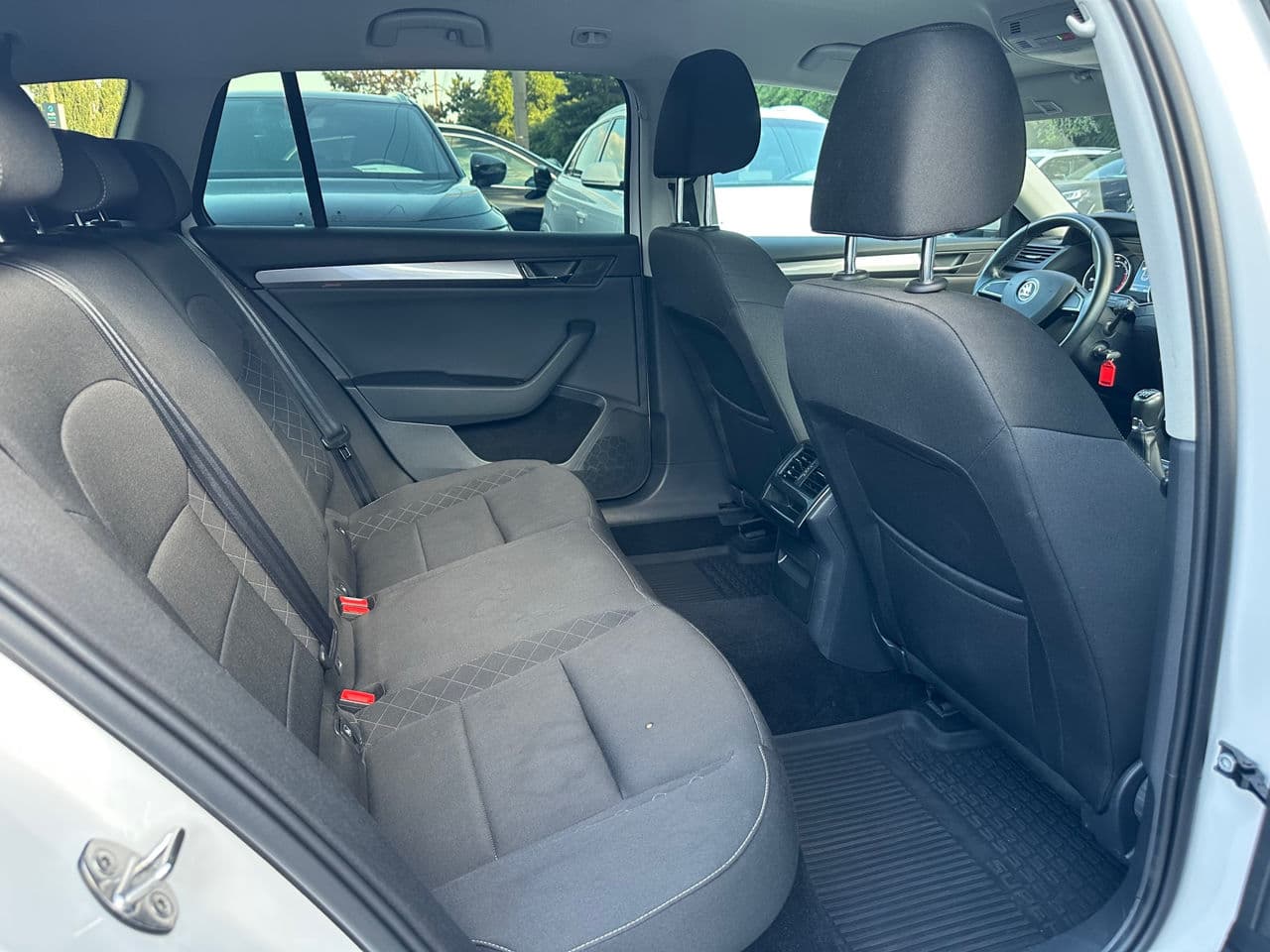 Skoda Superb 2019 — Миниатюра 16