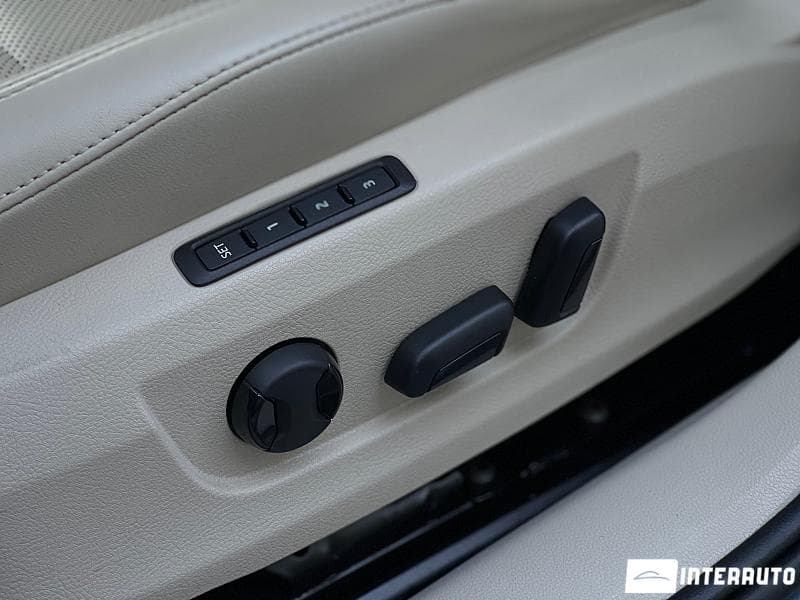 2016 Skoda Superb — Miniatură 9