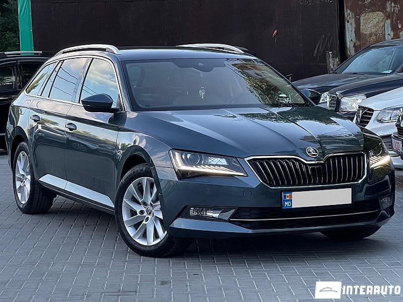 2016 Skoda Superb — Miniatură 3