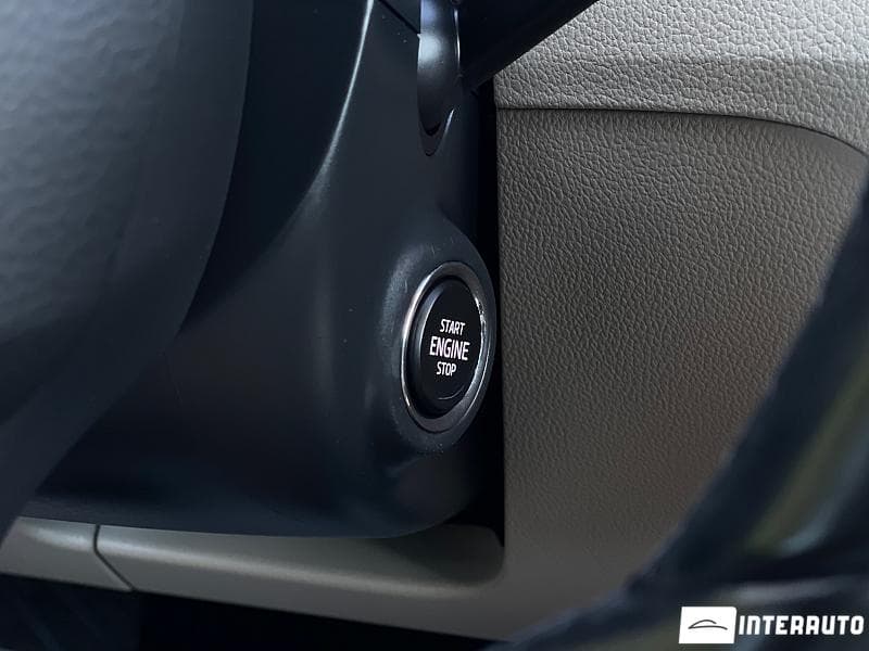 2016 Skoda Superb — Miniatură 13