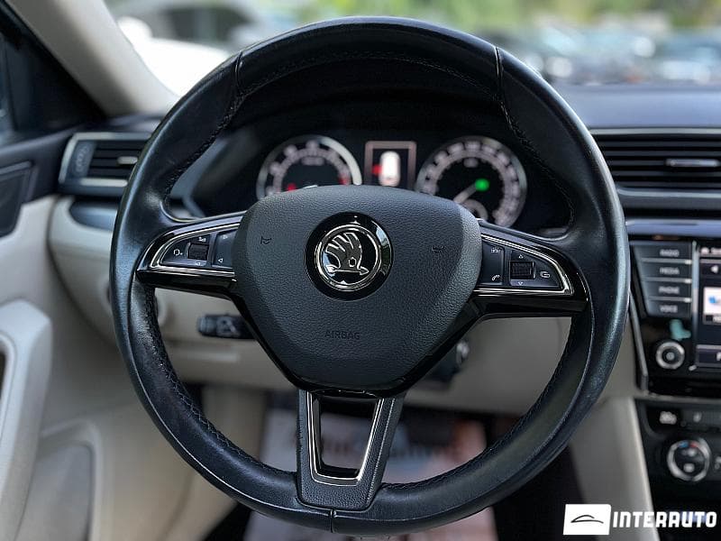 2016 Skoda Superb — Miniatură 15