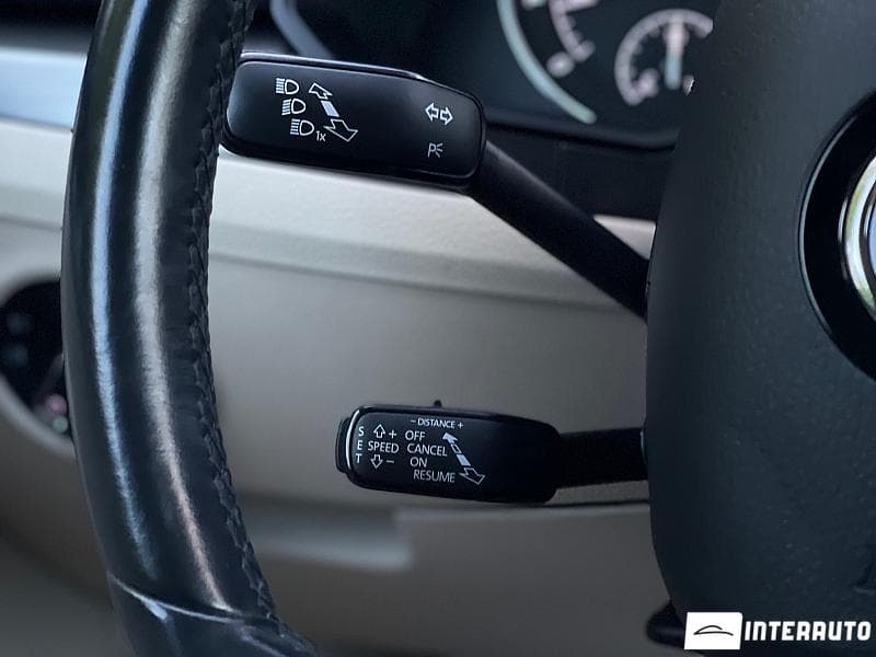 2016 Skoda Superb — Miniatură 12
