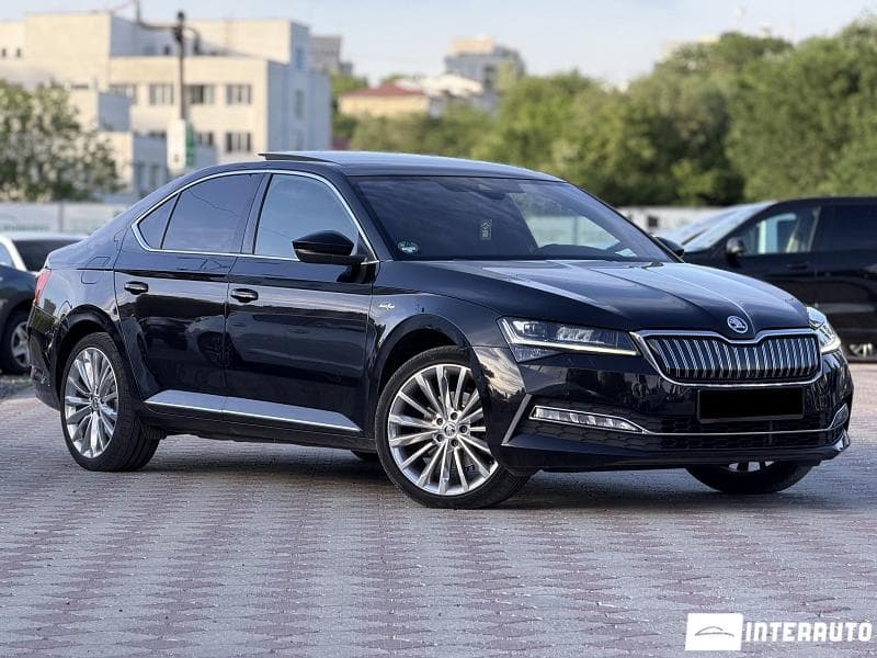 2021 Skoda Superb — Miniatură 4