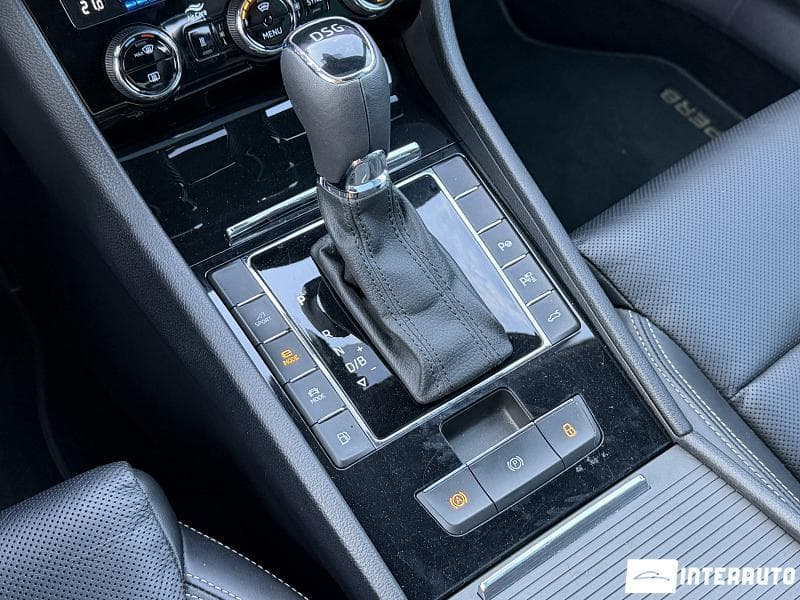 2021 Skoda Superb — Miniatură 18