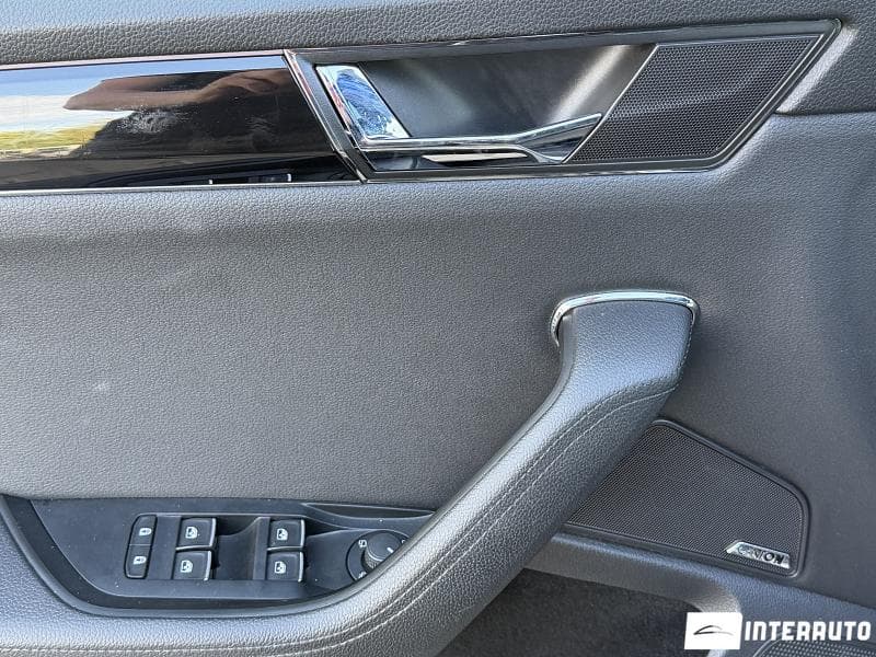 2021 Skoda Superb — Miniatură 8
