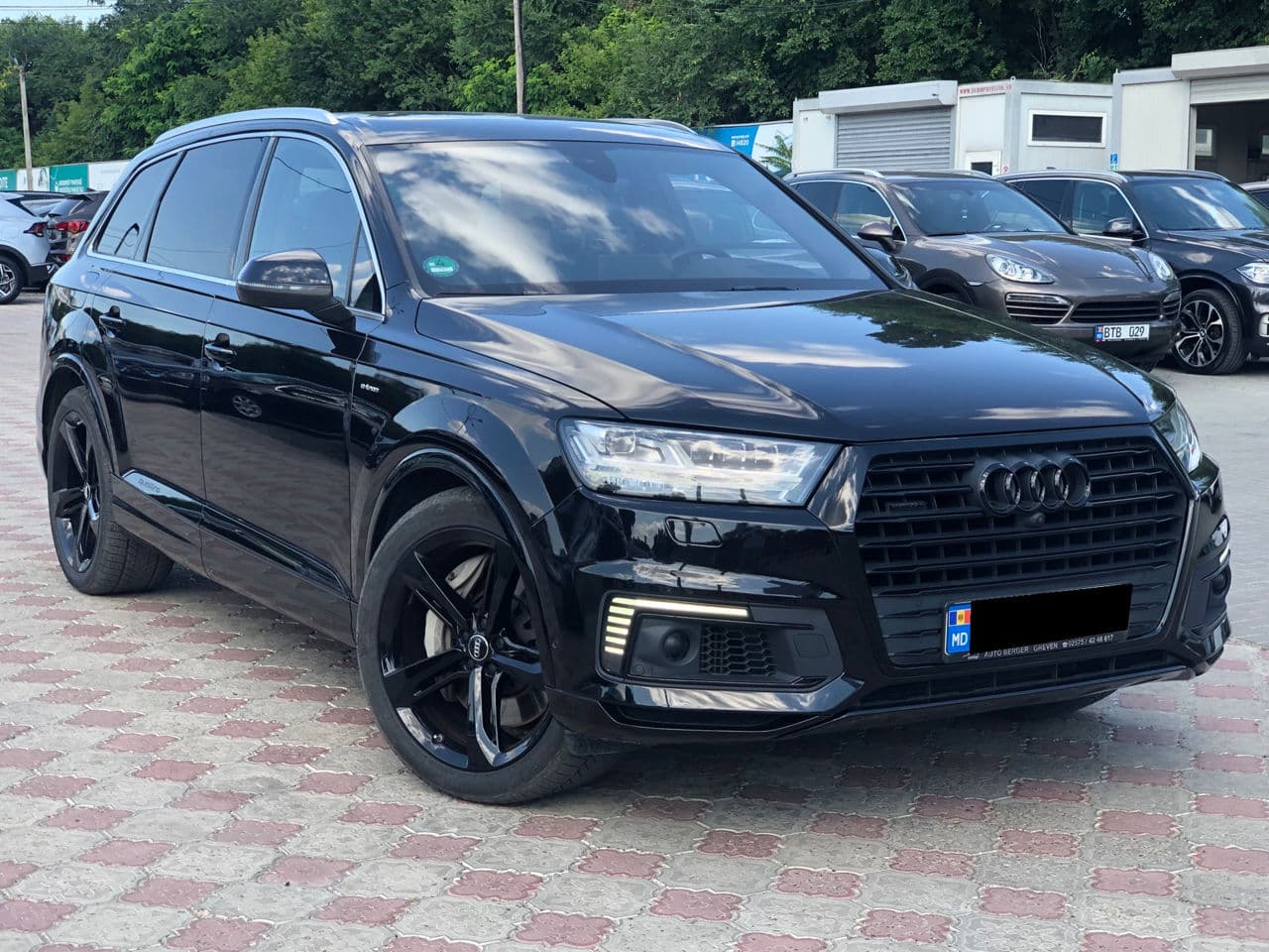 2018 Audi Q7 E-Tron — Miniatură 4