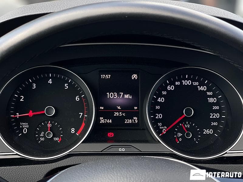 2016 Volkswagen Passat — Miniatură 11