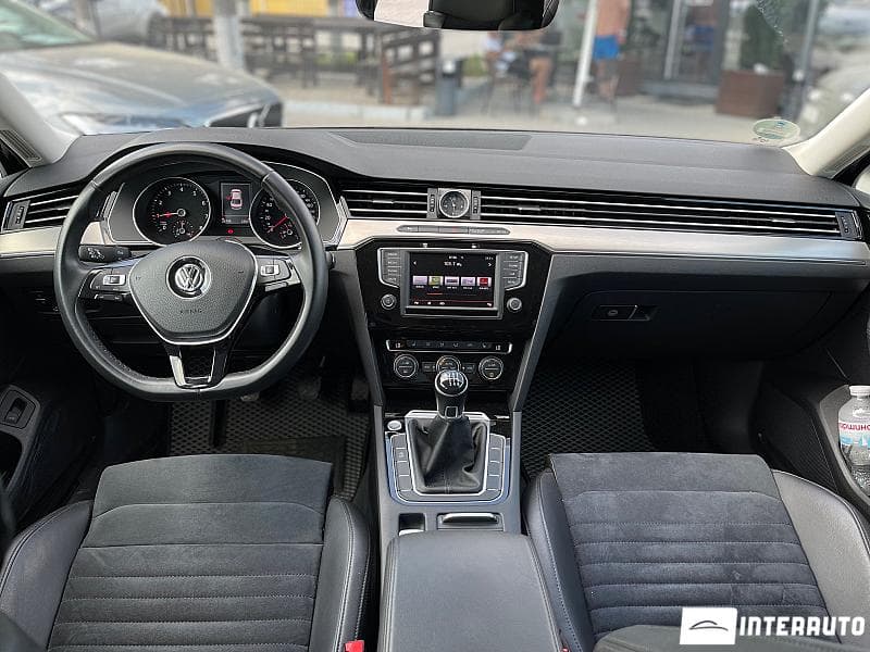 2016 Volkswagen Passat — Miniatură 9