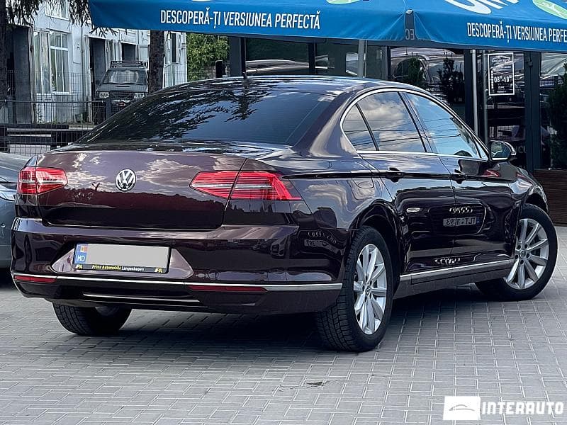 2016 Volkswagen Passat — Miniatură 2