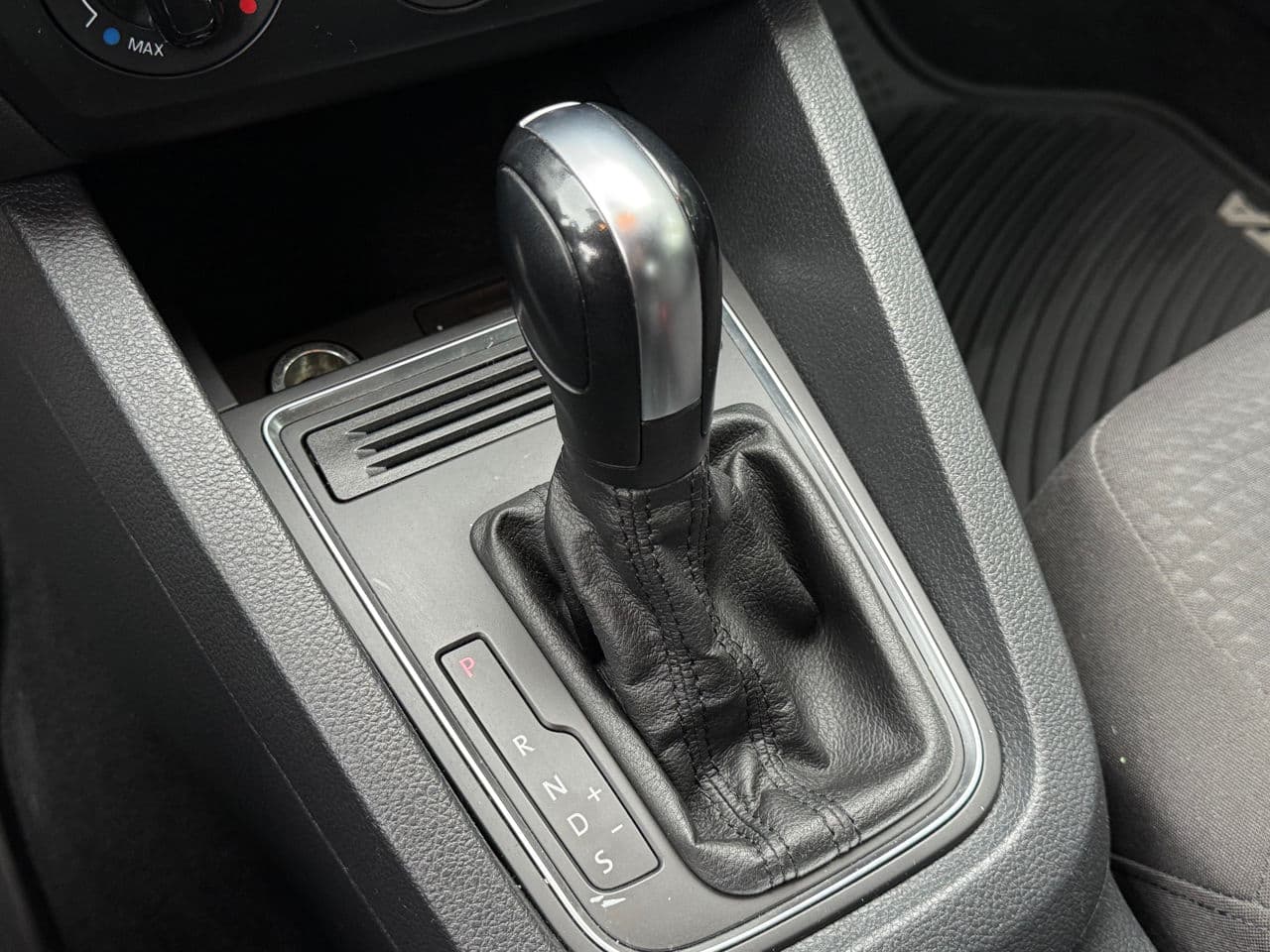 2016 Volkswagen Jetta — Miniatură 13