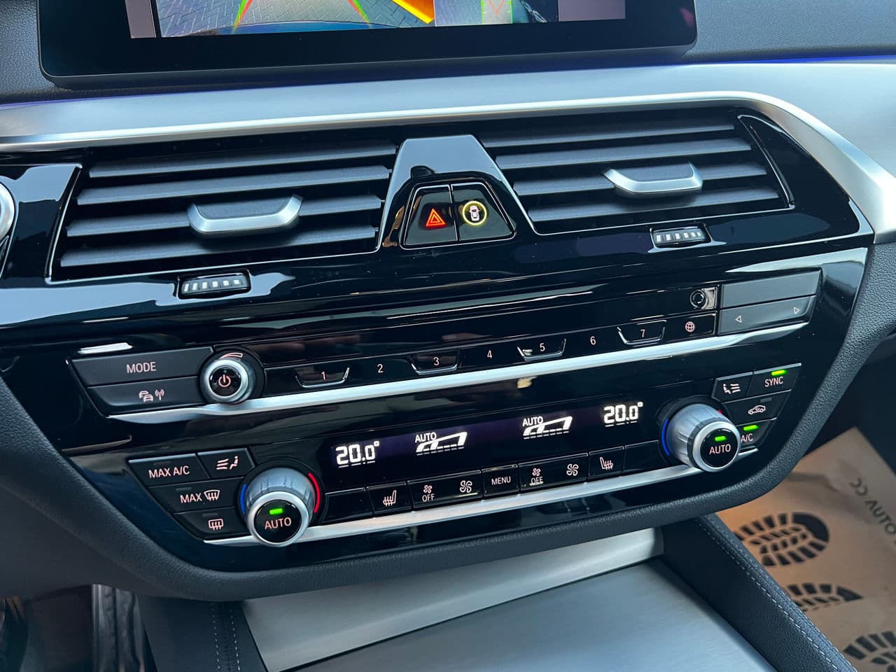 2019 BMW 530e — Miniatură 15