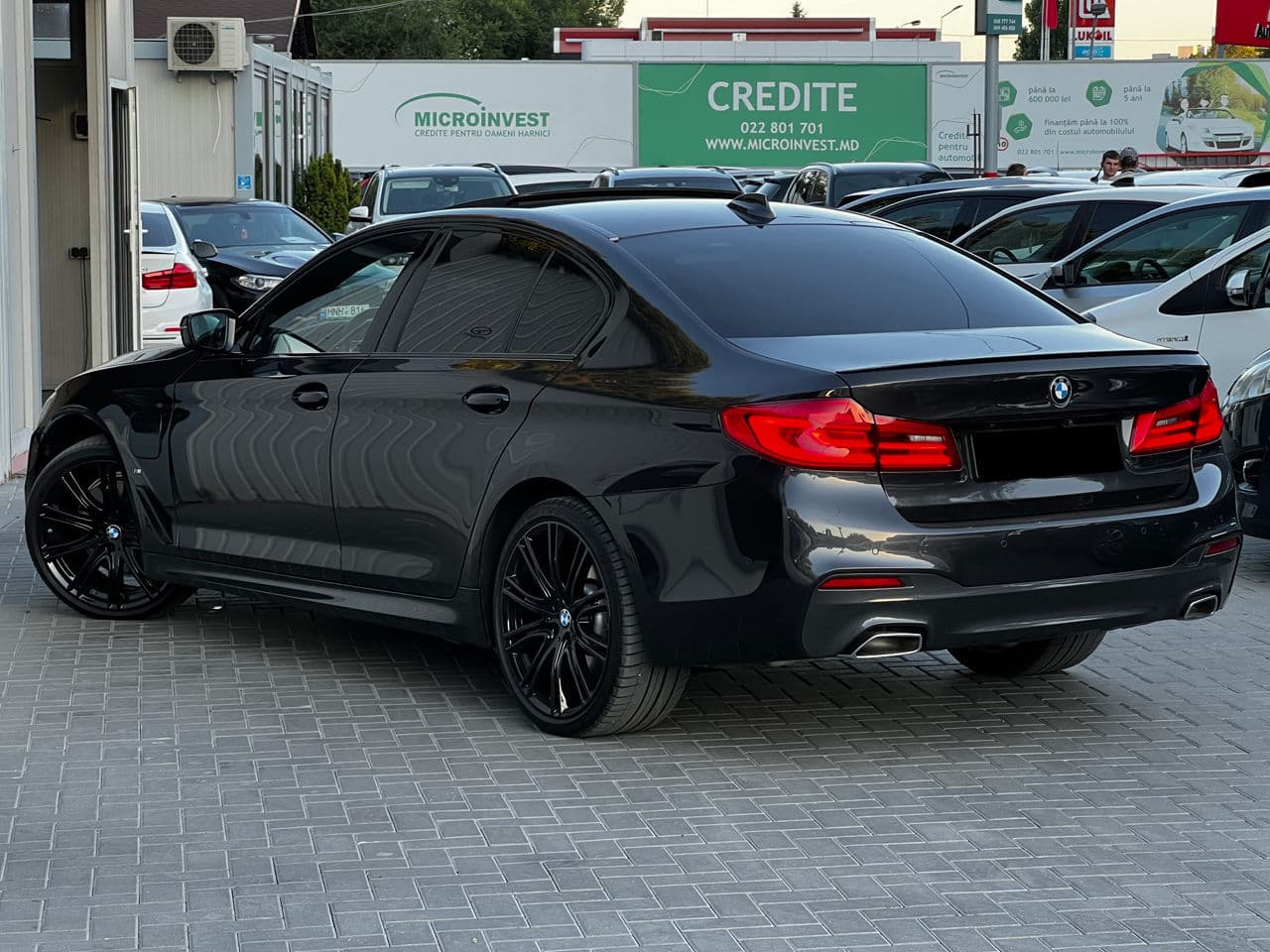 2019 BMW 530e — Miniatură 4