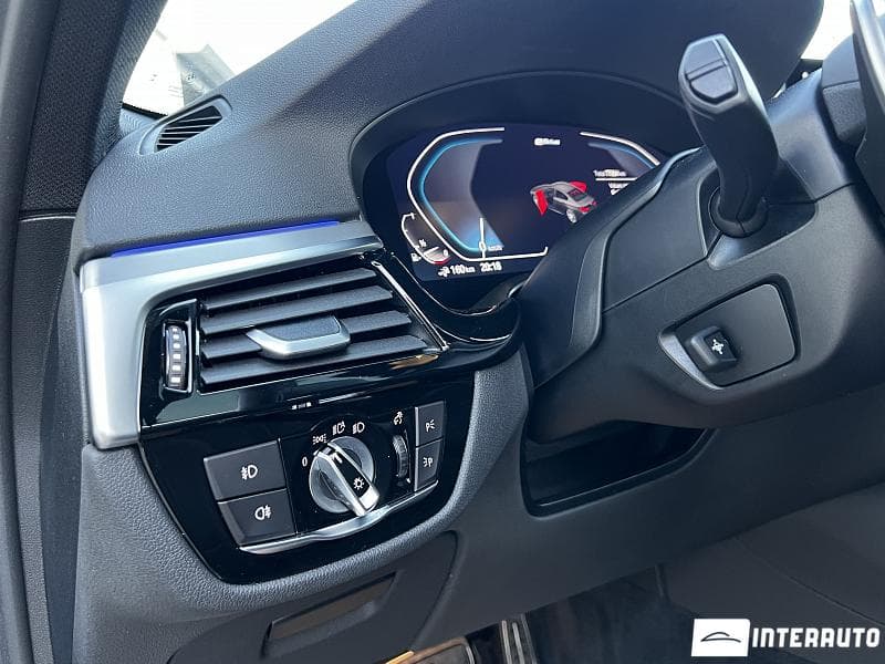 2019 BMW 530e — Miniatură 12
