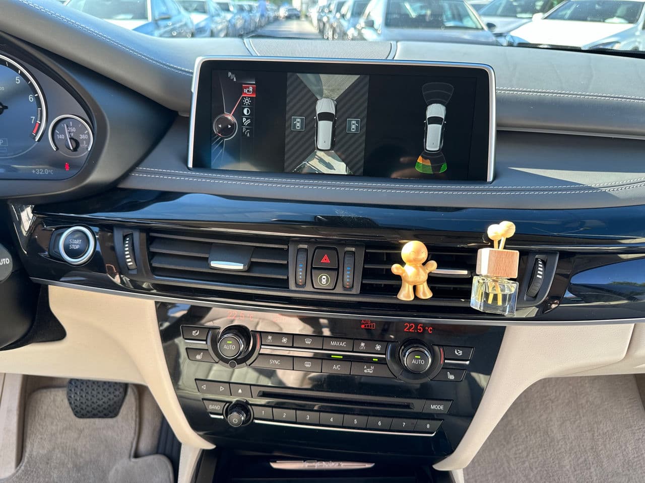 BMW X5 4.0e 2016 — Миниатюра 12