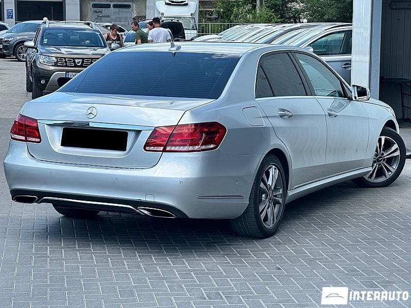 2014 Mercedes E 200 — Miniatură 3
