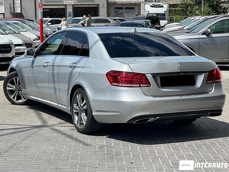 2014 Mercedes E 200 — Miniatură 2