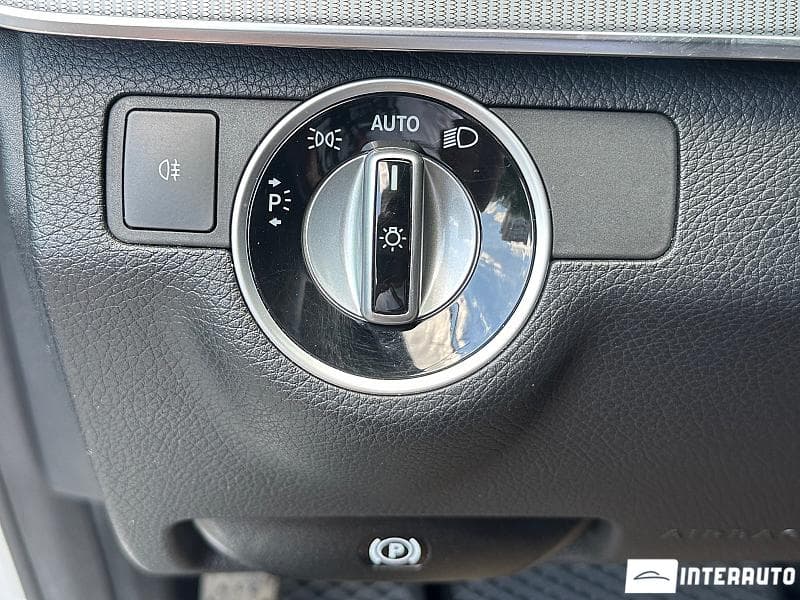 2014 Mercedes E 200 — Miniatură 11