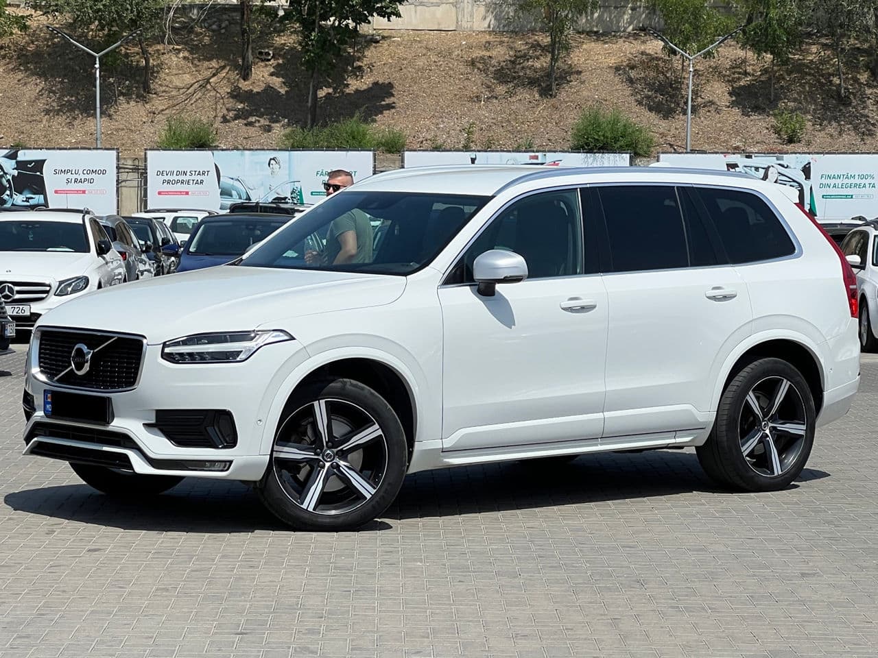 2016 Volvo XC 90 — Miniatură 2