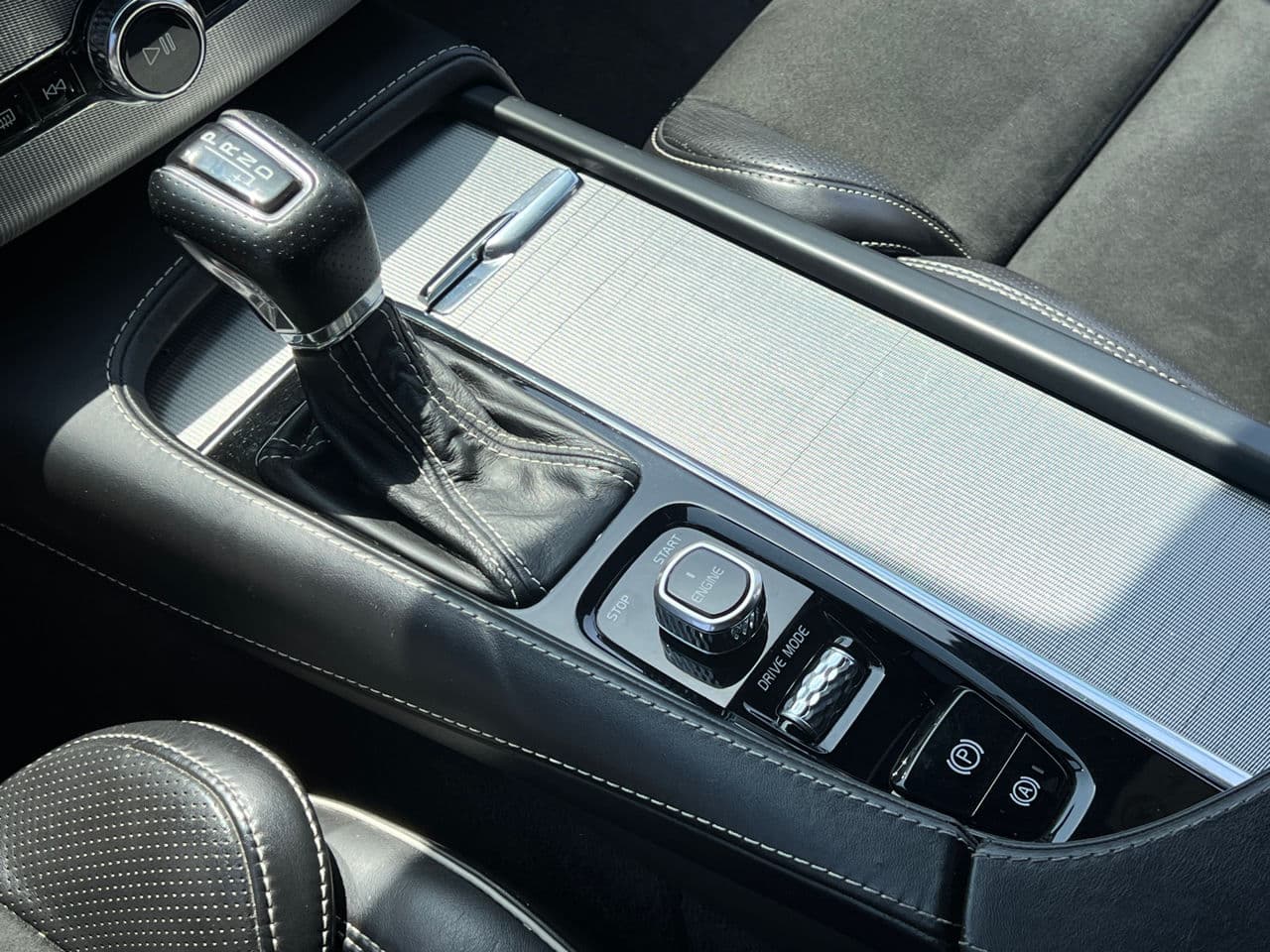 2016 Volvo XC 90 — Miniatură 11