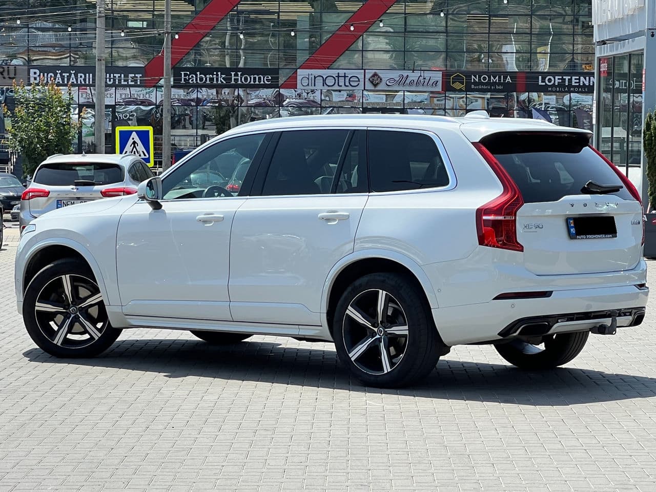 2016 Volvo XC 90 — Miniatură 4