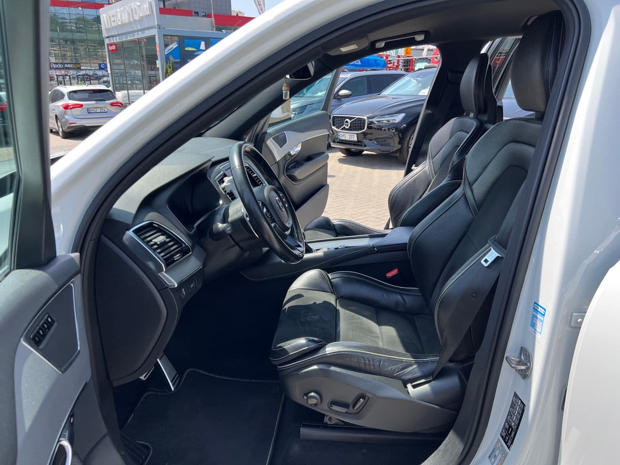 2016 Volvo XC 90 — Miniatură 5