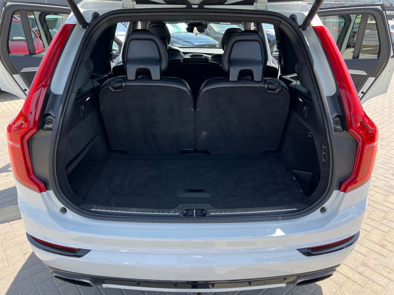 2016 Volvo XC 90 — Miniatură 19