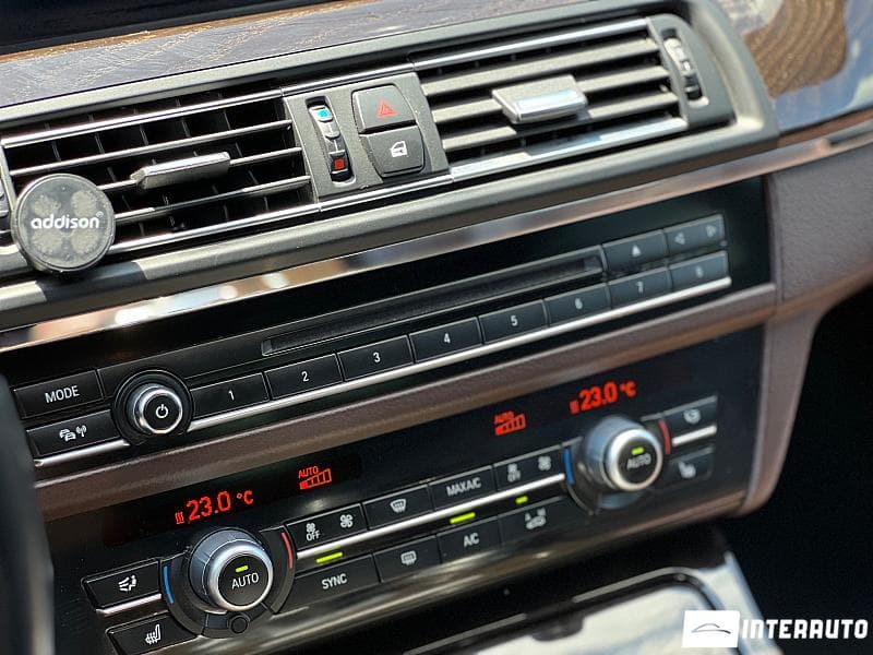 BMW 520 2016 — Миниатюра 12
