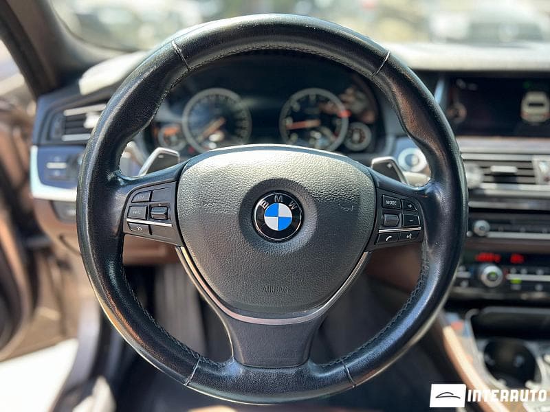 BMW 520 2016 — Миниатюра 9