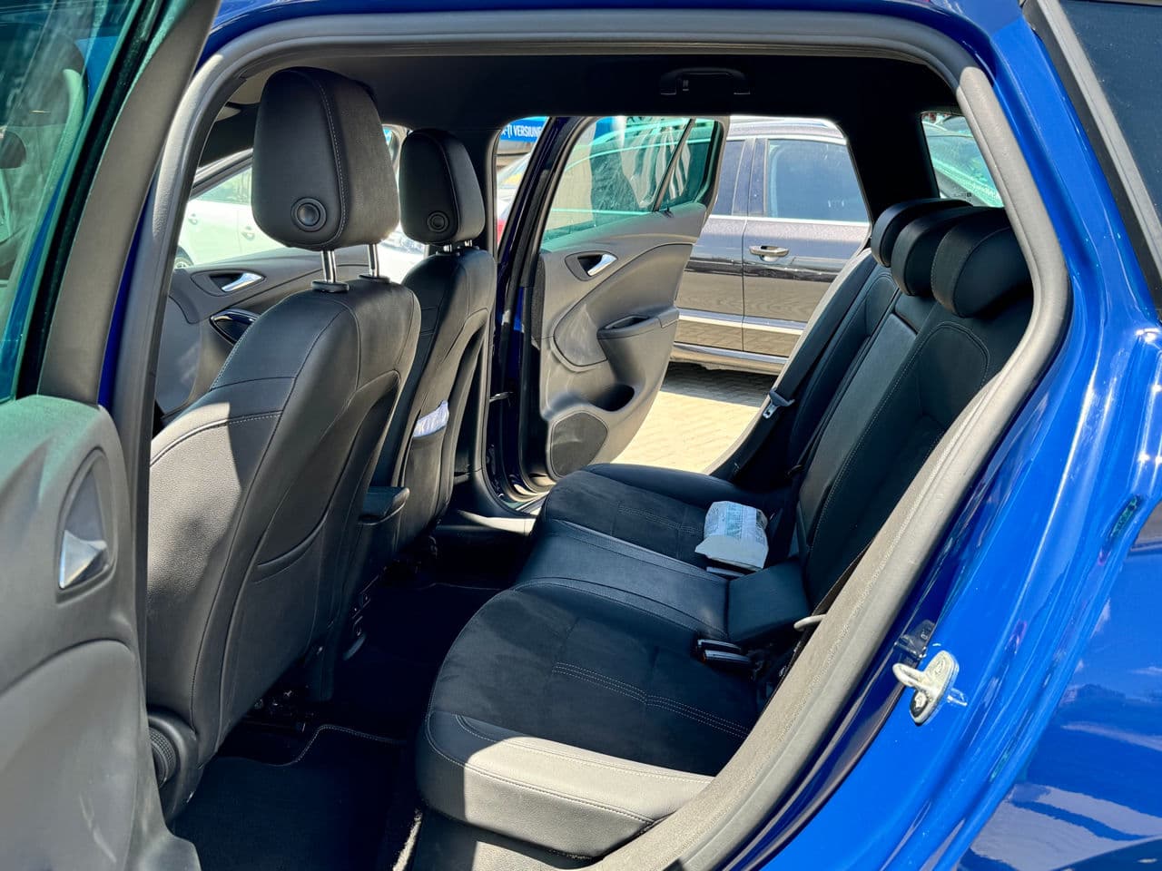 2019 Opel Astra — Miniatură 13