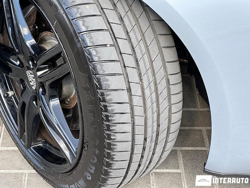 2017 Porsche Panamera — Miniatură 22
